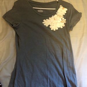 Gray flower t shirt